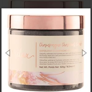 Manna Kadar Champagne Charcoal Body Scrub